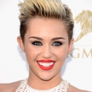 Miley_Cyrus_BMA_HQ2818929.jpg